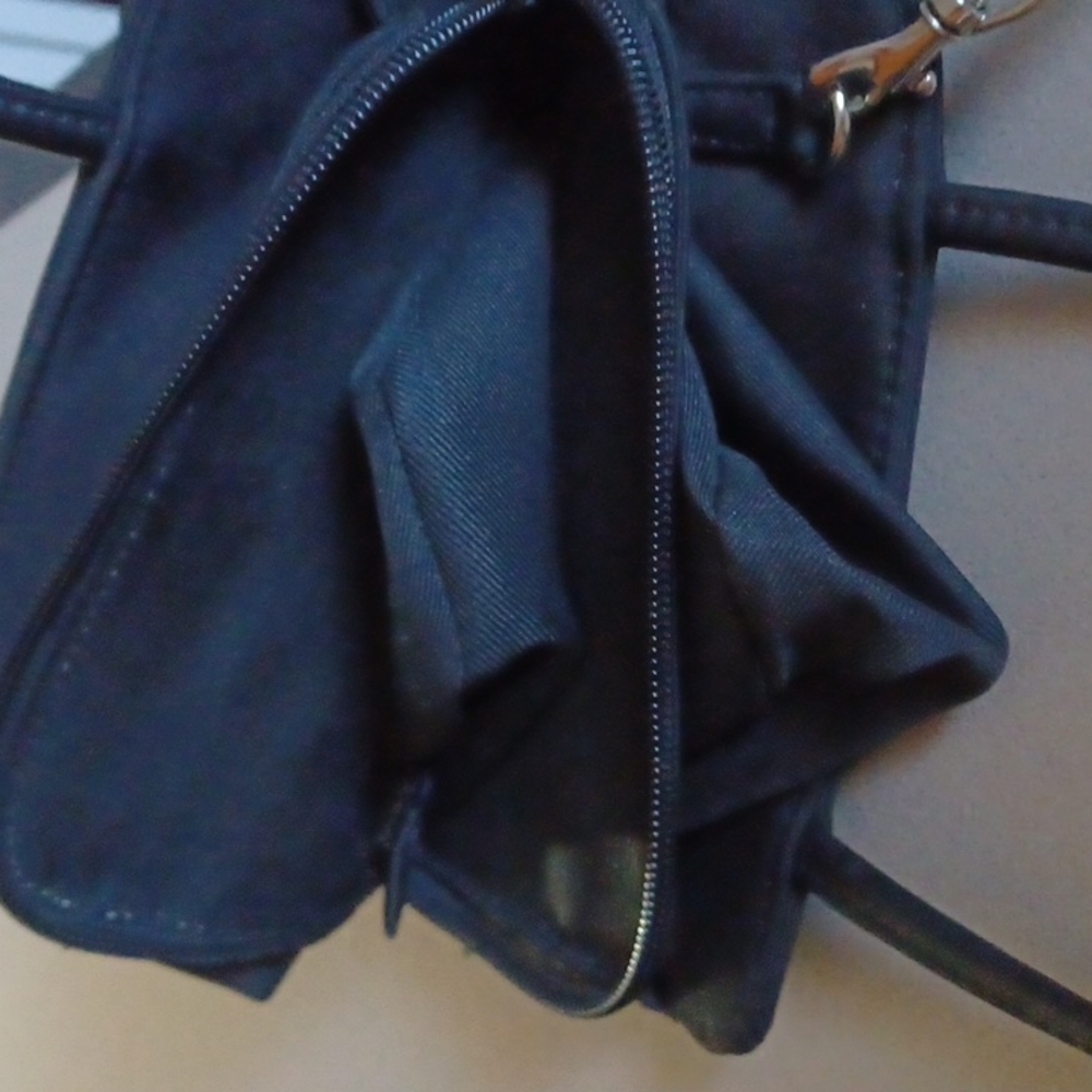 Small Purse - Picture 3 of 4